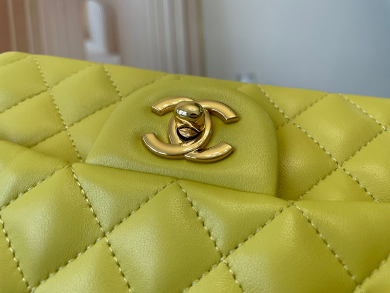  mid purse view 10