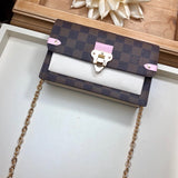 Close-up detail of classic premium women's handbag – women's everyday handbag
