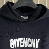 Styling view of Givenchy luxury piece style No.109