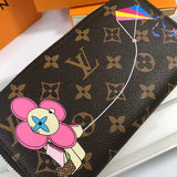 Close-up detail of polished everyday-luxe women's handbag – women's luxury handbag