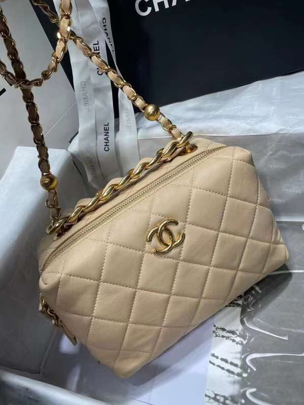  women's handbag, versatile design, view 7