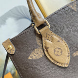  Signature shopper bag front view 7