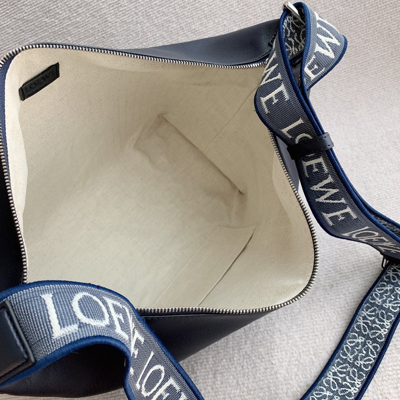 Ziva's Charm handbag – lifestyle view (33cm*30cm*16cm)