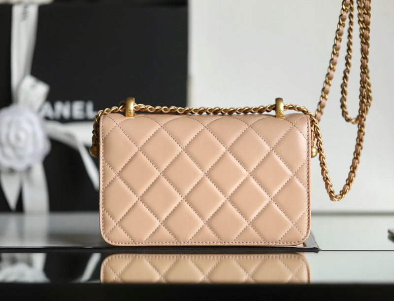  versatile purse view 10