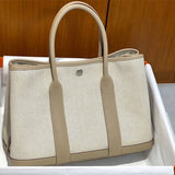  Effortless everyday bag front view 13