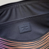  Polished handbag carried on shoulder 10
