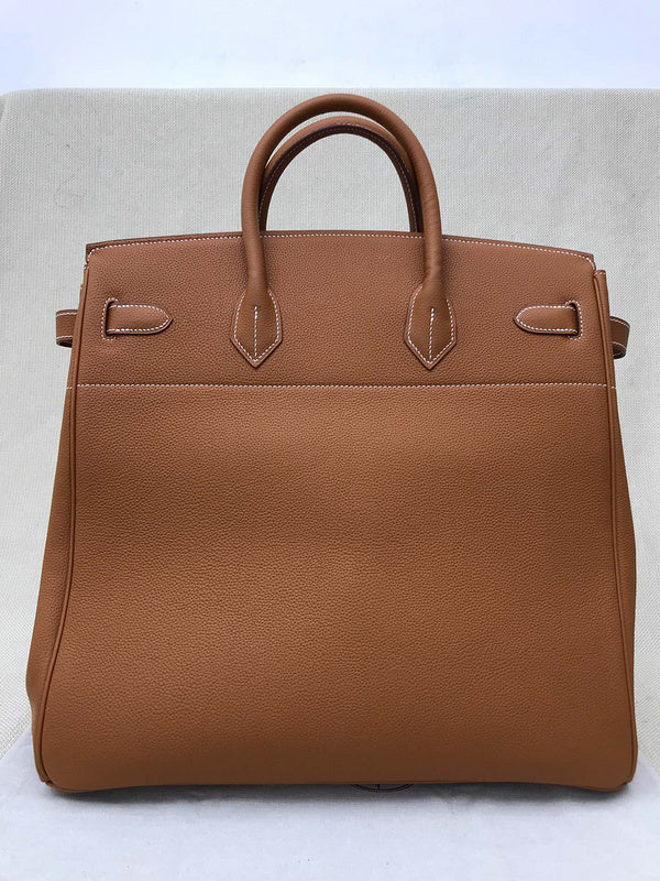 Considered handbag styled for everyday wear