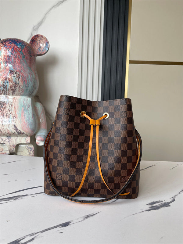  carryall bag interior and compartment view