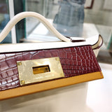  Clean-Lined tote bag carried on shoulder 22