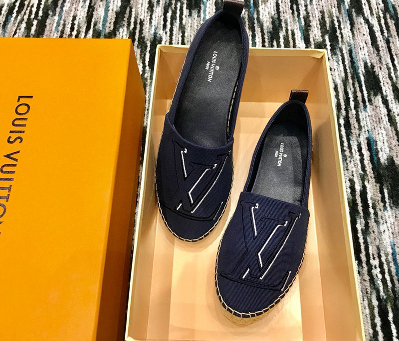 Styling view of Louis Vuitton luxury piece style No.023