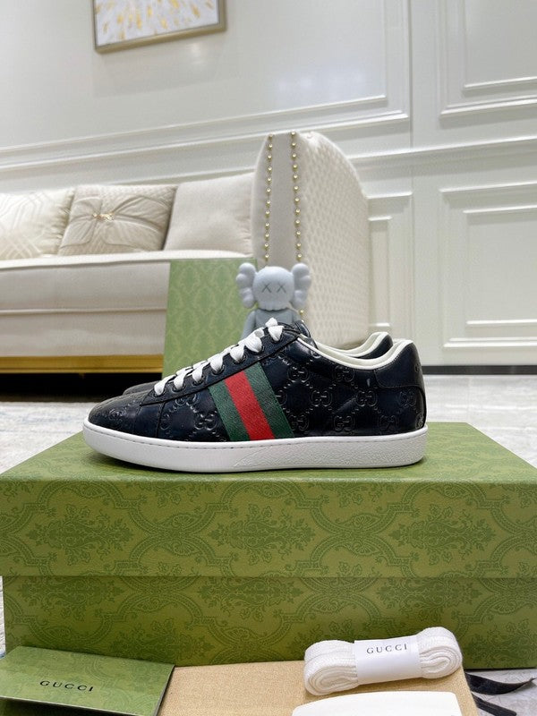 Gucci stone beige luxury sneakers view 8 padded collar comfort