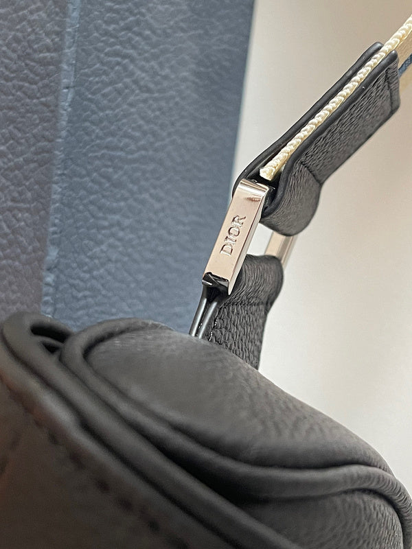 Close-up detail of refined everyday-luxe women's handbag – women's designer-style accessory