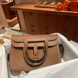  satchel close-up of hardware and finish