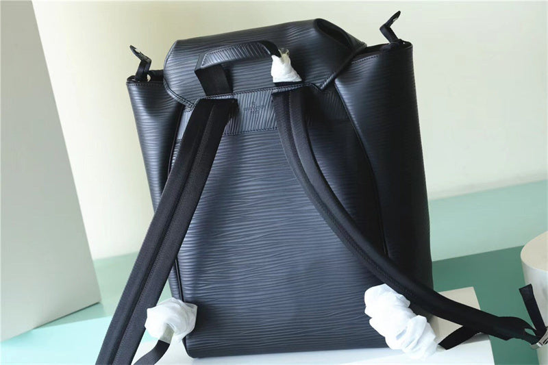  top-handle bag interior and compartment view 15