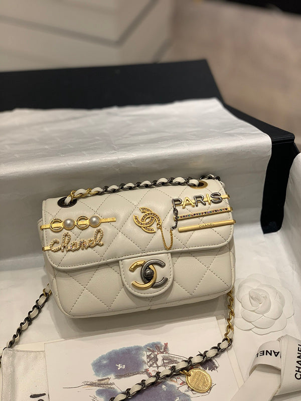  mid purse view 1