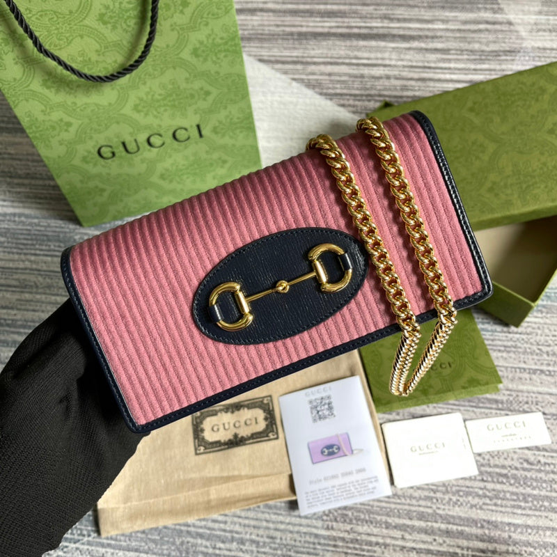 Side profile of everyday-luxe modern women's handbag – women's everyday handbag