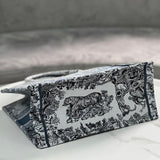 Back view of structured chic women's handbag – women's premium purse