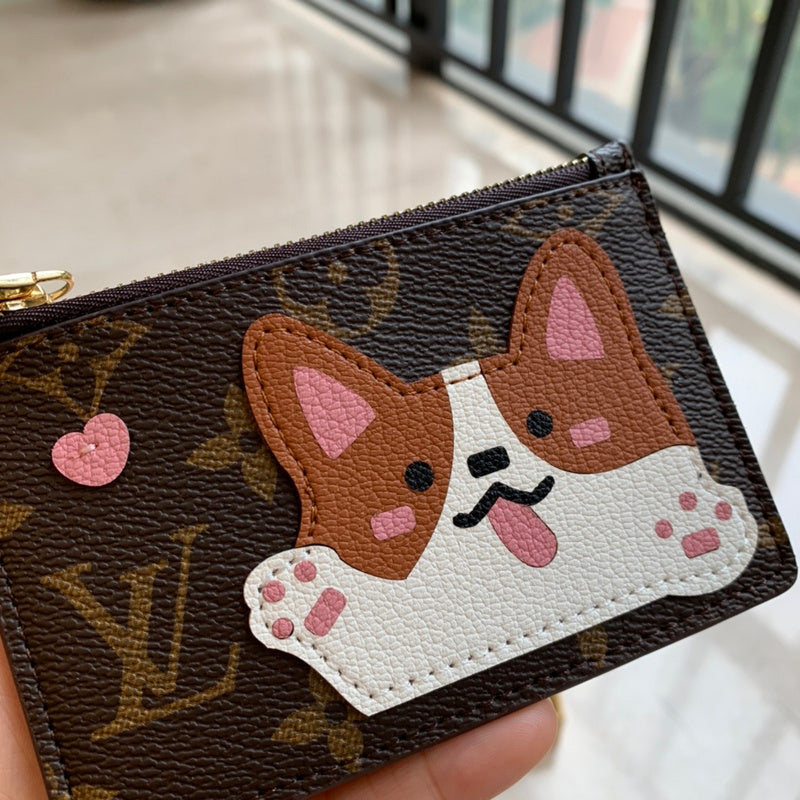 Front view of chic sleek women's handbag – women's statement bag