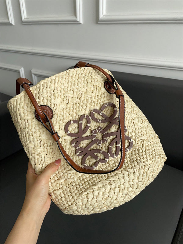 Ziva's Charm handbag – front view (40cm*25cm*13cm)
