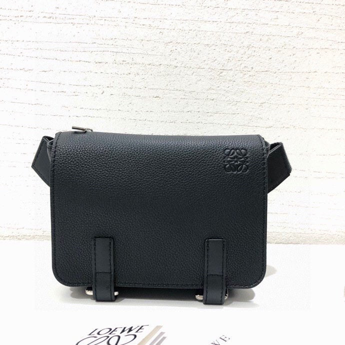 Ziva's Charm handbag – interior view (18cm*14cm*4.5cm)