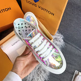 Three-quarter angle view of Louis Vuitton luxury piece style No.078