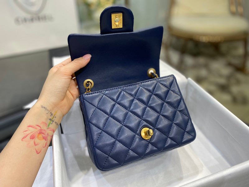  women's handbag, versatile design, view 6