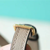  shoulder bag interior and compartment view 9