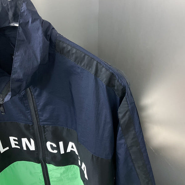 Three-quarter angle view of Balenciaga luxury piece style No.174
