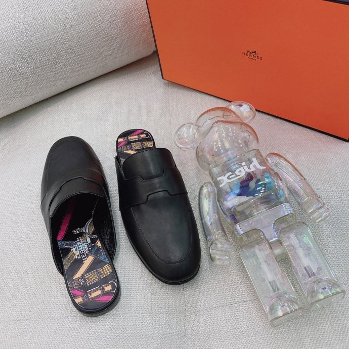 Hermes shoes Style 379 - top view showing design