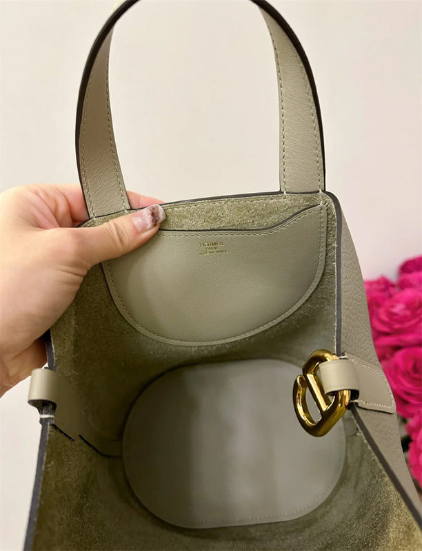  graceful structured bag detail view showing craftsmanship 8