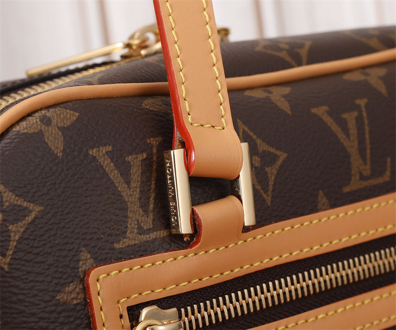  essential shopper bag styled with outfit