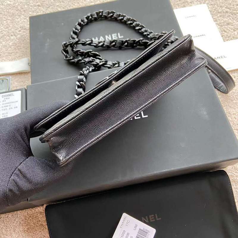 Zivas Charm Classic Sensibility Everyday Handbag (Premium Everyday Carry) – Lifestyle Shot