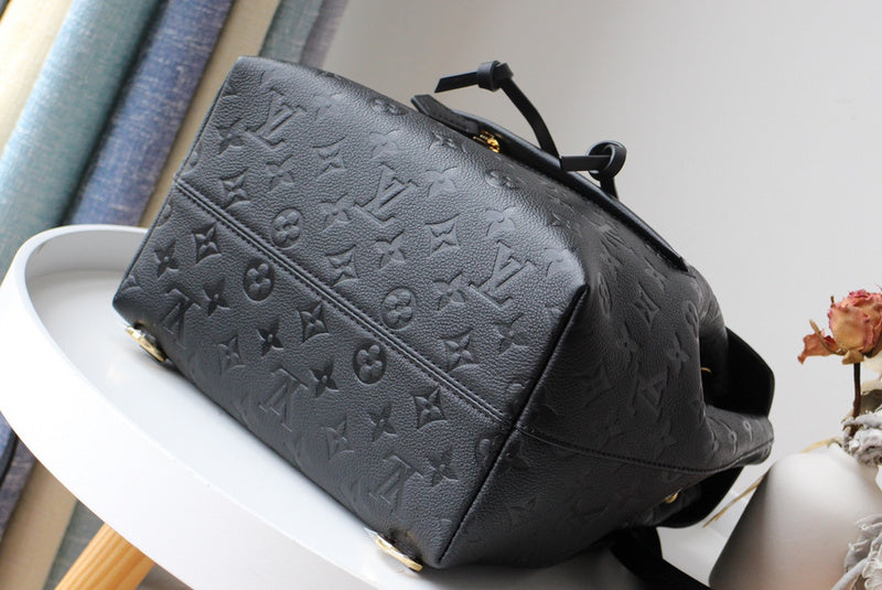 Side profile of classic chic women's handbag – women's premium purse