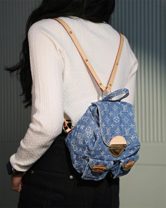  smart satchel detail view showing craftsmanship 26