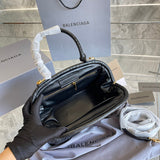 Ziva's Charm handbag – product shot (one versatile size)