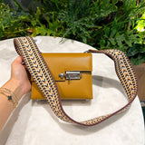  statement crossbody bag styled with outfit 18
