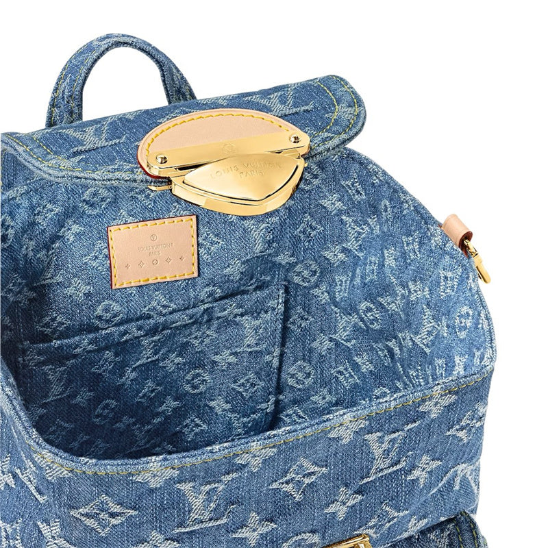  smart satchel detail view showing craftsmanship 14
