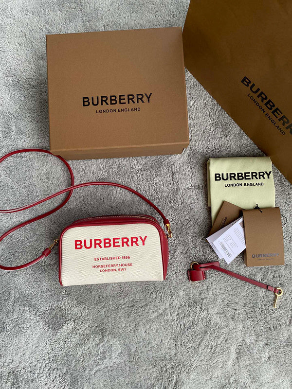 Ziva's Charm handbag – front view (one versatile size)