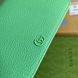 Styled lifestyle shot of modern chic women's handbag – women's designer-style accessory