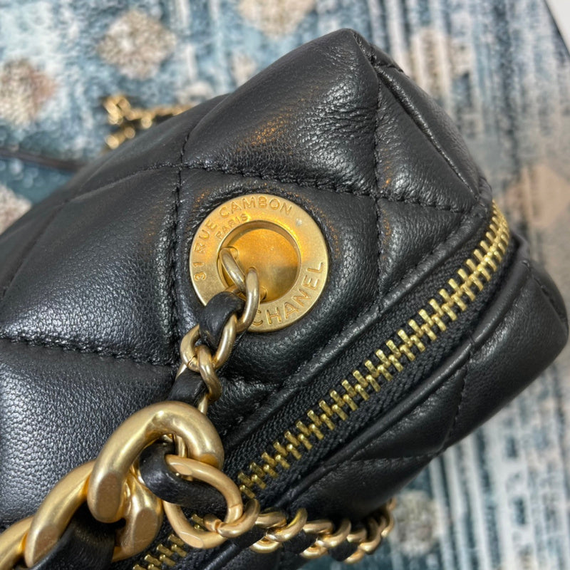  mid purse view 2