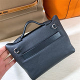  contemporary tote bag styled with outfit 18