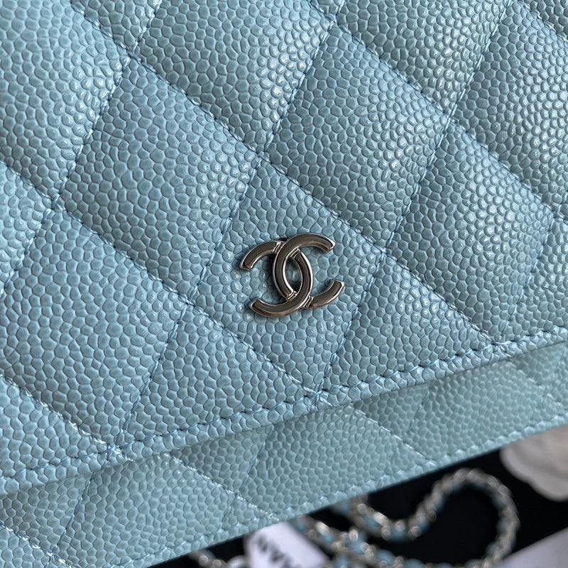 Zivas Charm Elevated Essentials Fashion Handbag (Statement-Ready Design) – Detail View