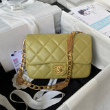 Ziva's Charm handbag – close-up view (one versatile size)