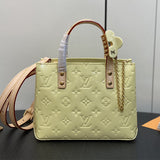  Everyday carryall bag front view 37