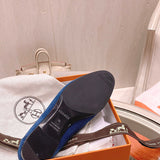 Hermès Grey Bow-Detail Flats - Detail Shot of Craftsmanship