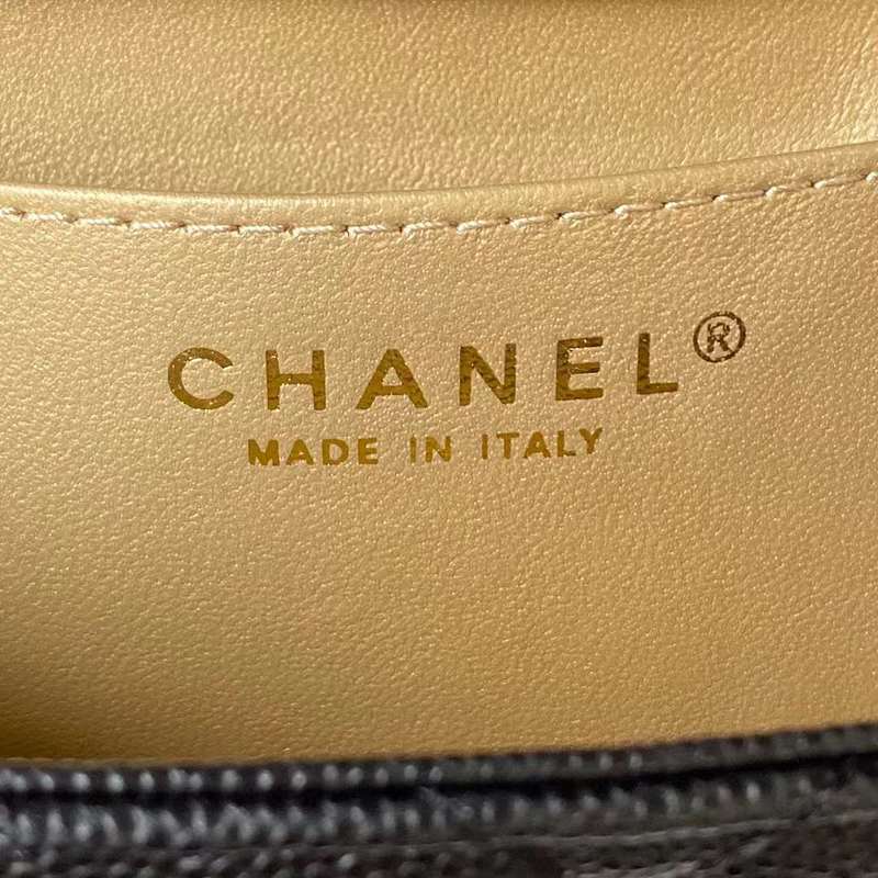 Zivas Charm Understated Luxury Luxury Handbag (Contemporary Shape Language) – Lifestyle Shot