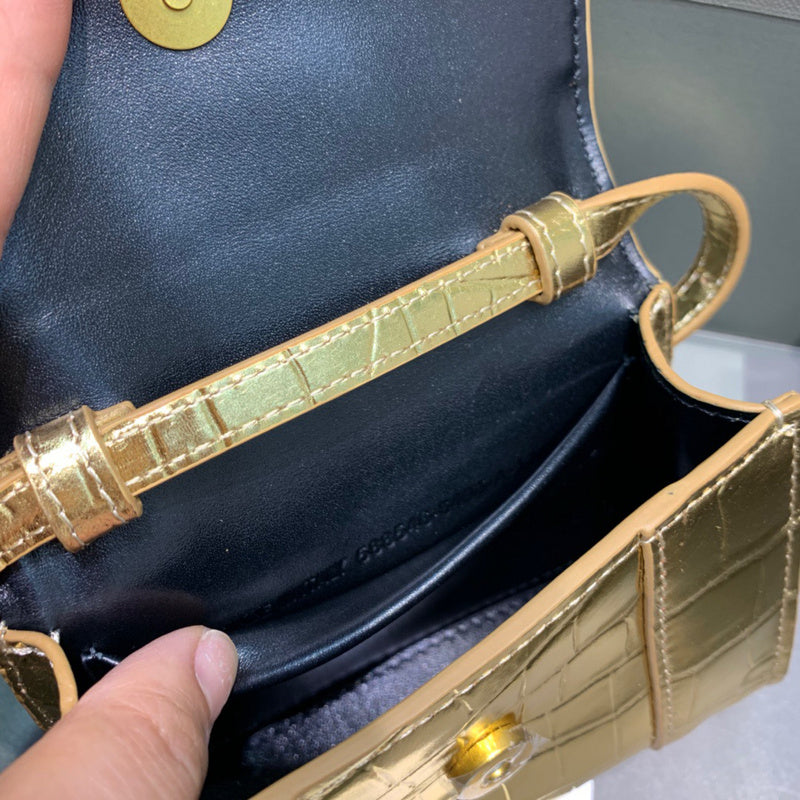 Structured Vegan Leather Handbag - Premium Craftsmanship Detailing | Women's Statement Accessory #505 - texture close-up (image 9) of designer-inspired handbag