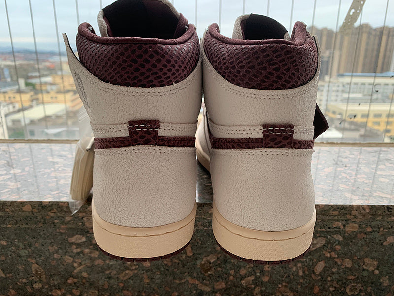 Nike Men's & Women's Designer Street Sneakers — Style 218 back view
