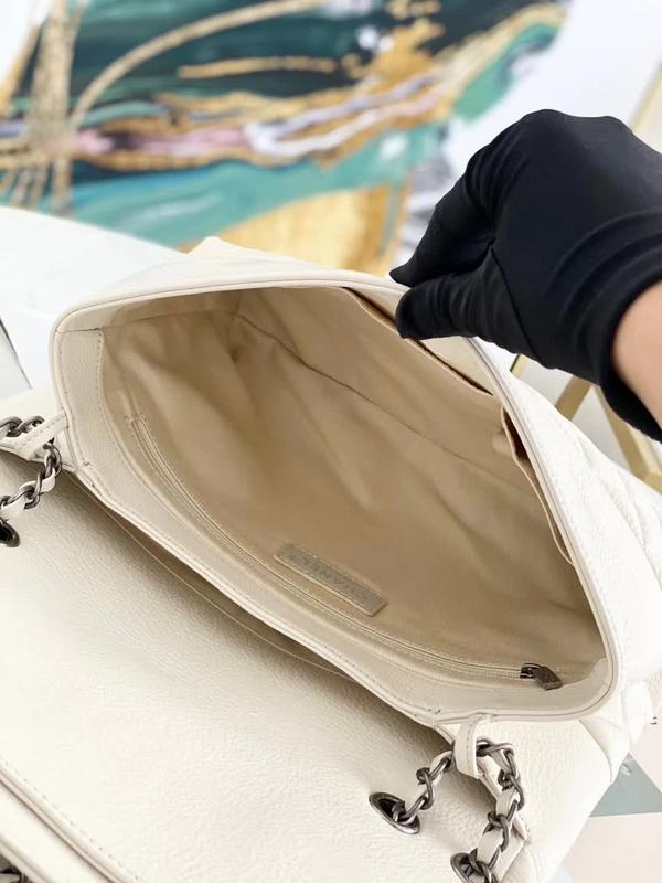 Zivas Charm Refined Everyday Style Fashion Handbag (Everyday Luxury Essential) – Close-Up Detail