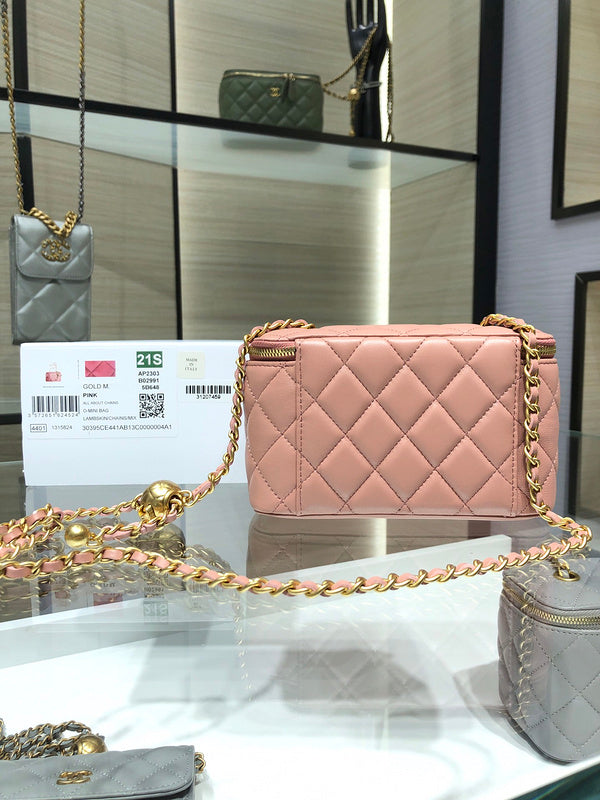  women's handbag, compact design, view 3